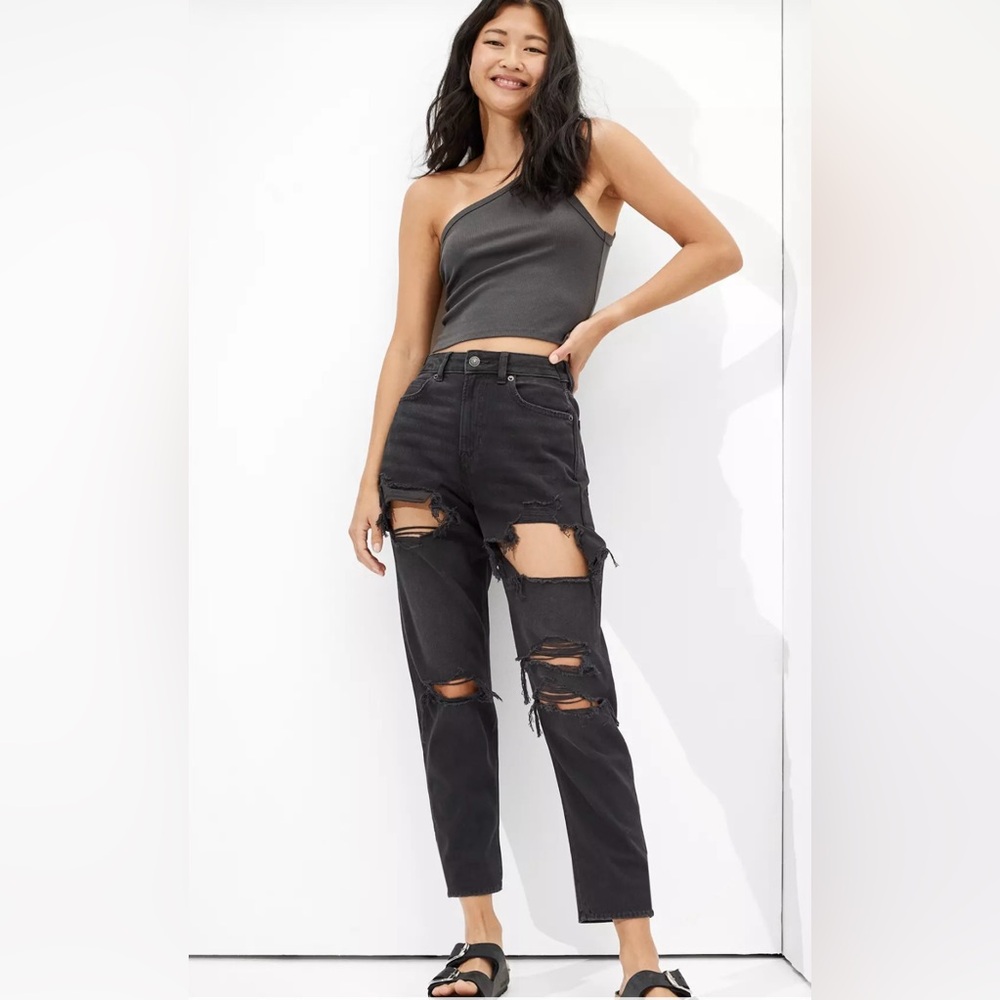 AE Ripped Mom Jean- Fade Black-HiRise-Tapered- Like New- Sz26 Long Summer Jean!